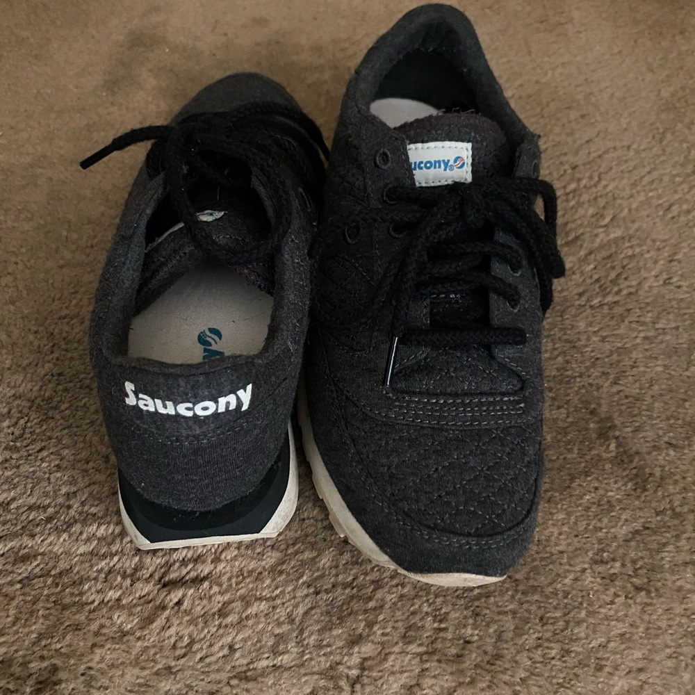 Saucony gray casual training sneakers